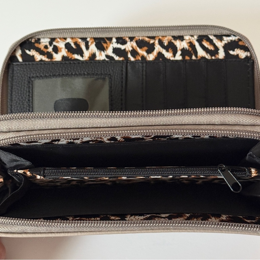 Beige Tone Accordion Clutch Wallet with a Leopard Print Interior Zipper - Picture 7 of 9